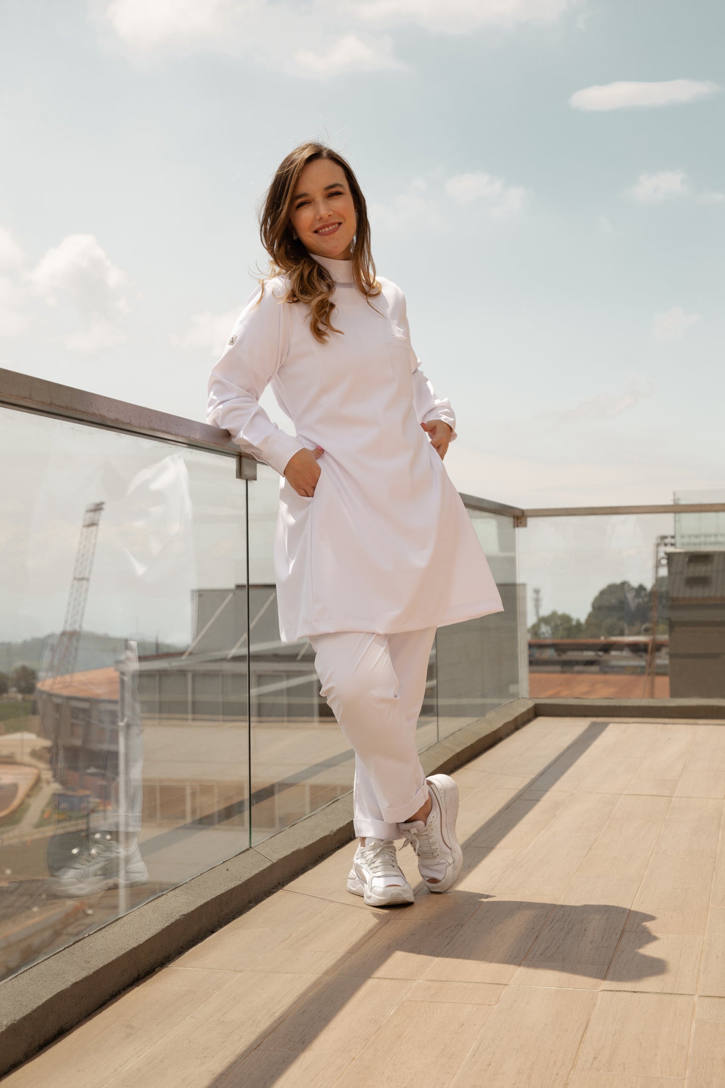 Renacer - Bata de Protección Femenina